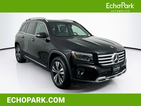 Used 2025 Mercedes-Benz GLB 250 image 1