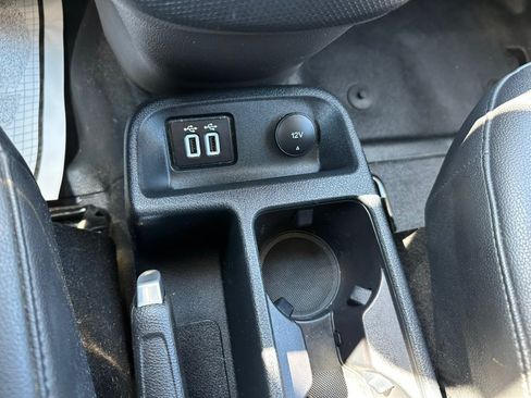 Used 2022 Ford Transit Connect XL FWD image 21
