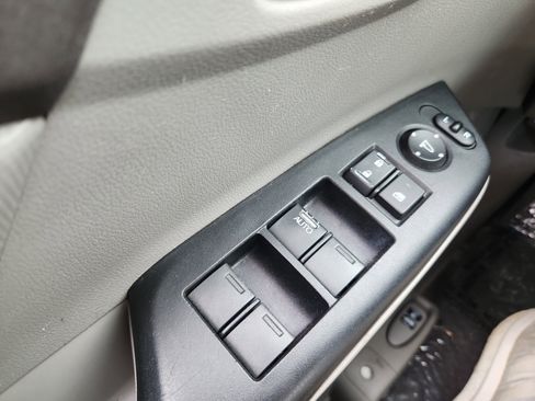 Used 2012 Honda Civic LX image 29