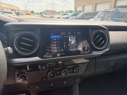 Used 2017 Toyota Tacoma TRD Sport w/ Tow Package RWD image 15