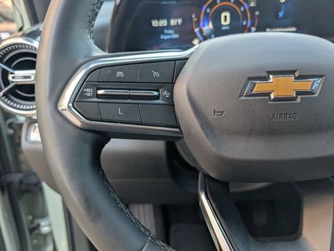 Used 2025 Chevrolet Equinox LT w/ Safety and Technology Package FWD image 13