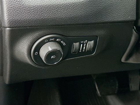 Used 2017 Jeep Compass Latitude AWD/4WD image 17