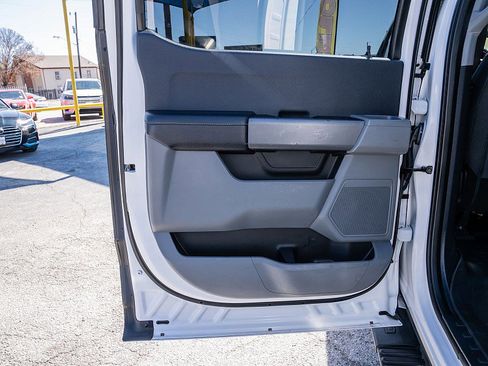Used 2021 Ford F150 XLT image 11