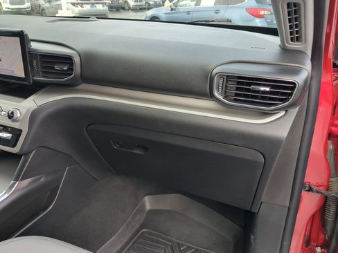 Used 2021 Ford Explorer XLT w/ Equipment Group 202A image 30