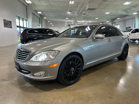 Used 2007 Mercedes-Benz S 550 image 3