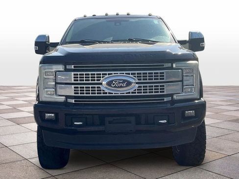 Used 2017 Ford F250 Platinum w/ FX4 Off-Road Package AWD/4WD image 3