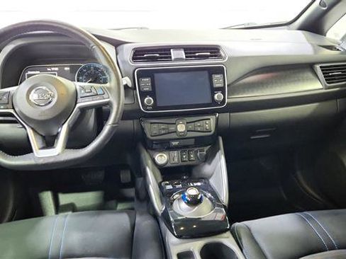 Used 2022 Nissan Leaf SV w/ SV Technology Package image 27