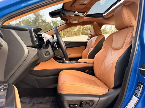 Used 2024 Lexus NX 450h+ AWD w/ Luxury Package image 16