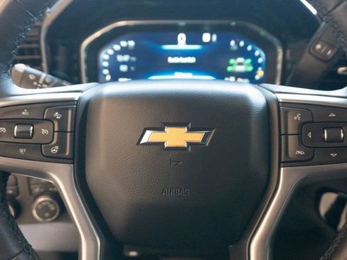 Used 2022 Chevrolet Silverado 1500 LT image 22