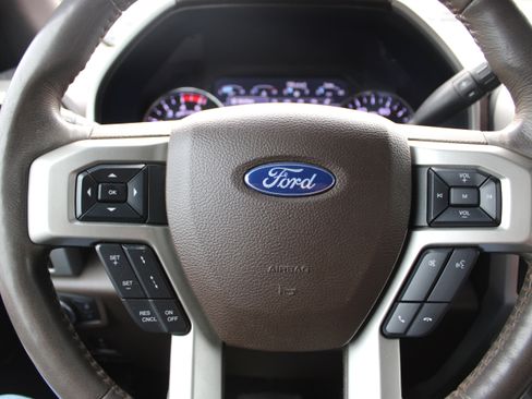 Used 2019 Ford F350 King Ranch w/ King Ranch Ultimate Package AWD/4WD image 18