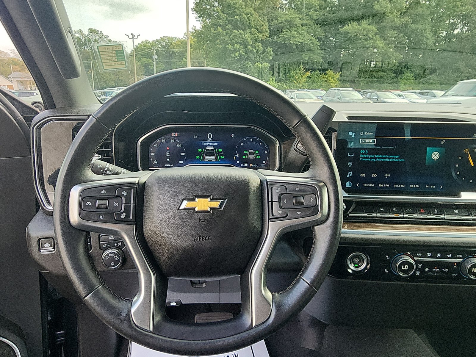 Used 2024 Chevrolet Silverado 1500 LT AWD/4WD image 15