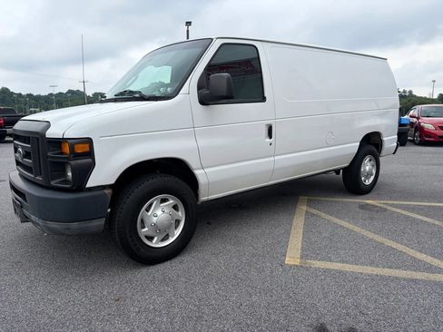Used 2011 Ford E-250 and Econoline 250 w/ PWR Group RWD image 16