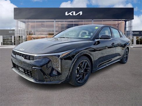 New 2025 Kia K4 GT-Line Turbo image 2