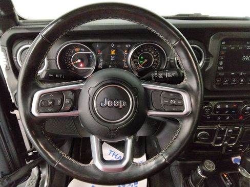 Used 2021 Jeep Wrangler Unlimited Sahara w/ Uconnect 4C Nav & Sound Group image 11