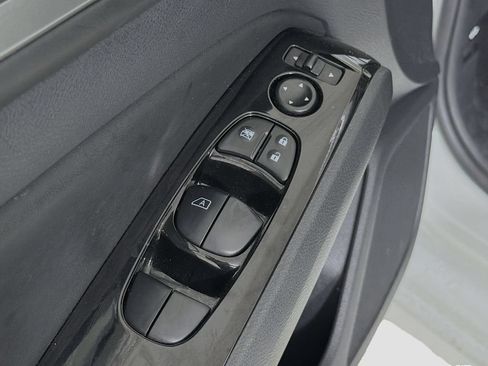 Used 2025 Nissan Altima 2.5 SR FWD image 20