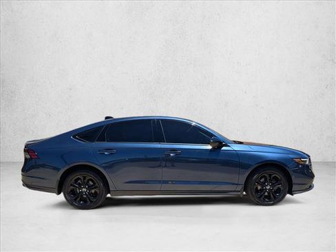 Used 2025 Honda Accord SE image 4