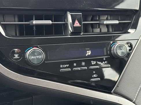 Used 2023 Toyota Camry SE image 22