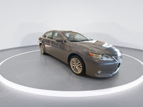Used 2014 Lexus ES 350 FWD image 2