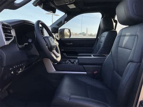 Used 2025 Toyota Tundra Limited image 13