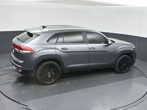 Used 2024 Volkswagen Atlas Cross Sport SE FWD image 37