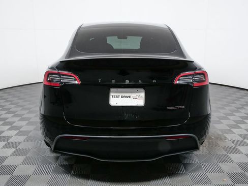 Used 2021 Tesla Model Y Performance image 9