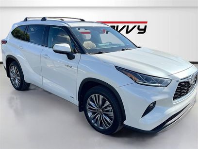 Used 2021 Toyota Highlander Platinum