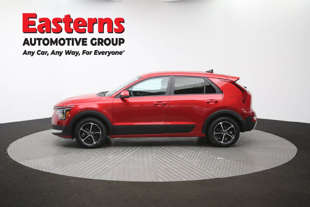 Used 2025 Kia Niro LX FWD image 60