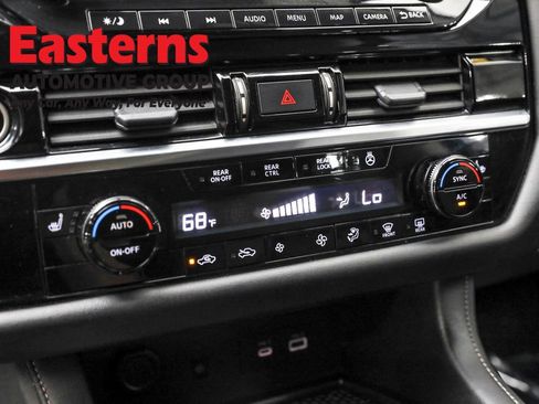 Used 2024 Nissan Pathfinder SL image 20