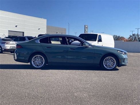 Certified 2025 BMW 530i image 6