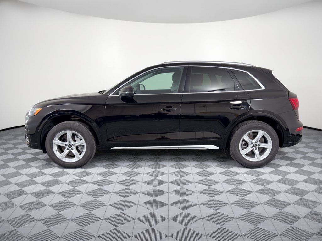 Used 2023 Audi Q5 2.0T Premium AWD/4WD image 2