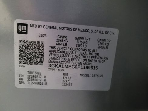 Used 2023 GMC Terrain SLE w/ LPO, Floor Liner Package FWD image 33