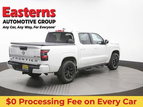 Used 2023 Nissan Frontier SV w/ Midnight Edition Package AWD/4WD image 37