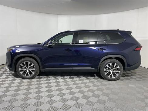 New 2026 Toyota Grand Highlander AWD Hybrid image 4