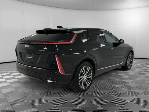 Certified 2023 Cadillac Lyriq AWD image 5