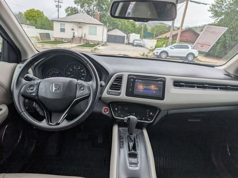 Used 2018 Honda HR-V EX-L image 7