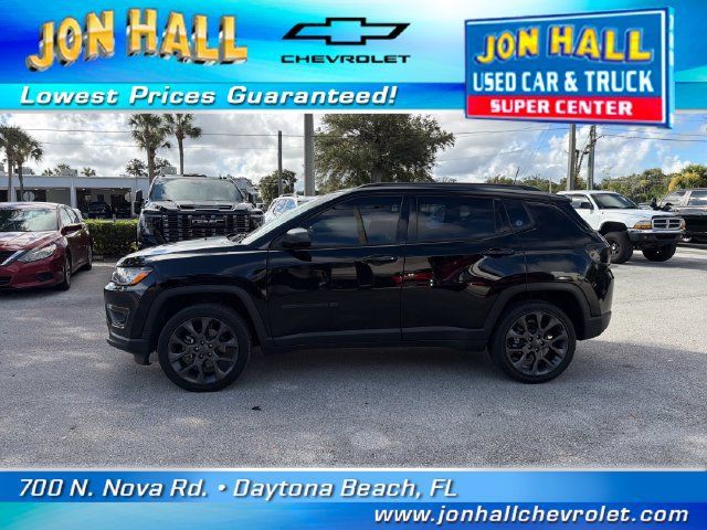 Used 2021 Jeep Compass Latitude w/ Sun and Sound Group AWD/4WD image 3