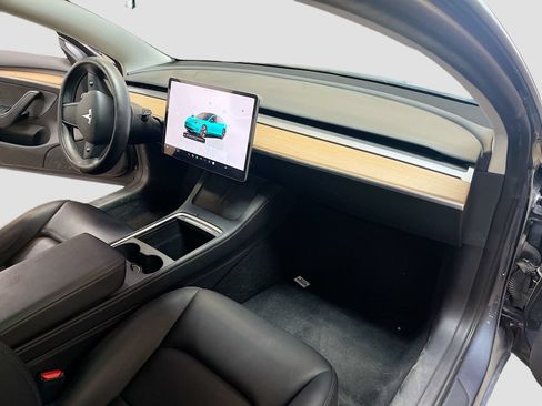 Used 2023 Tesla Model 3 Standard Range RWD image 29