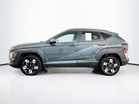 Used 2025 Hyundai Kona SEL image 4