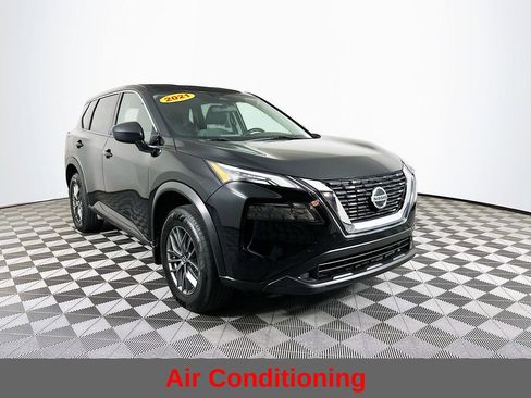 Used 2021 Nissan Rogue S image 4