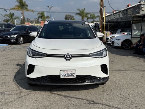 Used 2023 Volkswagen ID.4 Pro S image 3