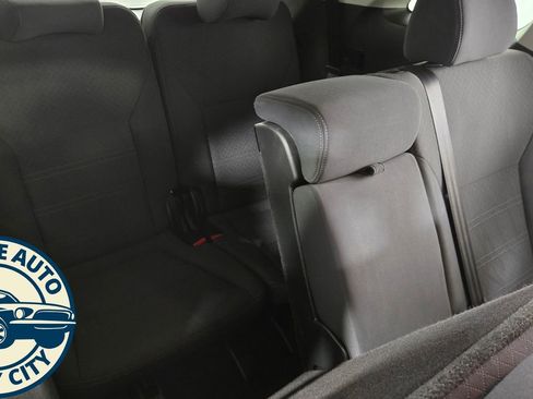 Used 2019 Kia Sorento S AWD/4WD image 34