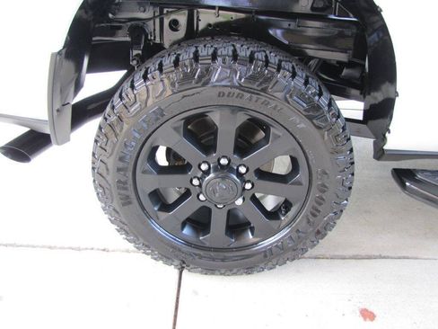 Used 2025 RAM 2500 Big Horn AWD/4WD image 15