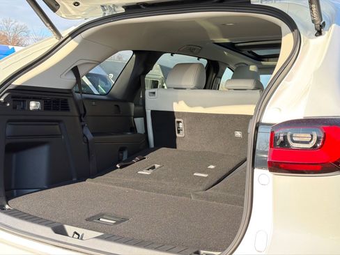 New 2026 MAZDA CX-90 3.3 Turbo w/ Preferred Package image 8