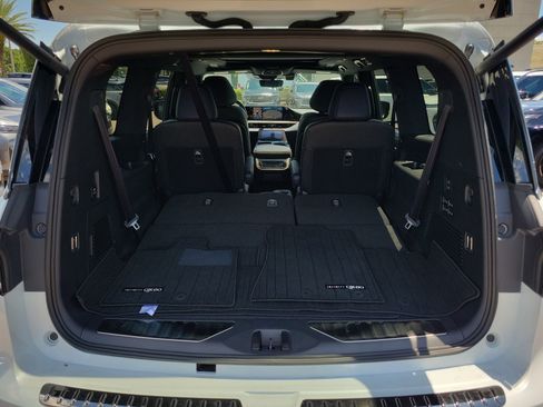 Certified 2026 INFINITI QX80 4WD w/ Sport Exterior Package image 29