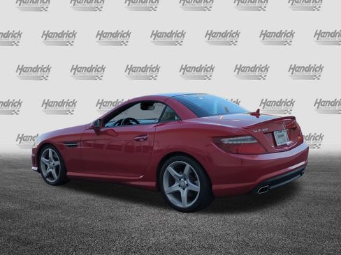 Used 2016 Mercedes-Benz SLK 300 image 8