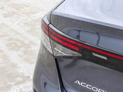 Certified 2025 Honda Accord LX image 7