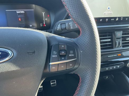 Used 2023 Ford Escape ST-Line w/ Tech Pack #1 image 6