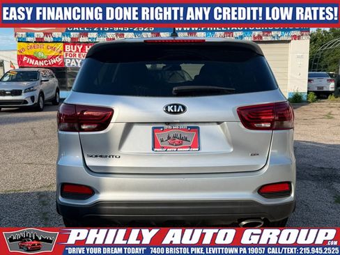 Used 2019 Kia Sorento FWD image 7
