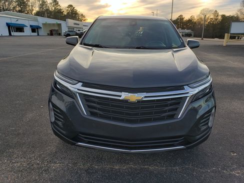 Used 2022 Chevrolet Equinox LT w/ Driver Convenience Package image 7