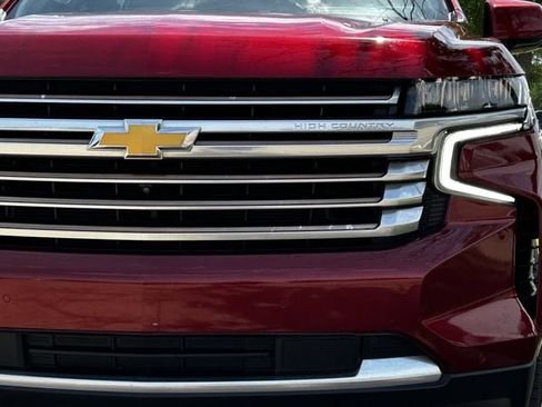 Used 2021 Chevrolet Tahoe High Country w/ Premium Package 2 RWD image 9